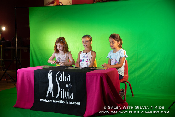 Salsa With Silvia Bilingual Summer Camp 2019-292